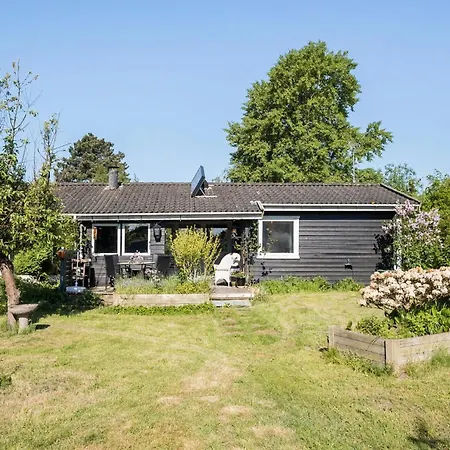 3 Bedroom Beautiful In Nykobing Sj * Nyrup