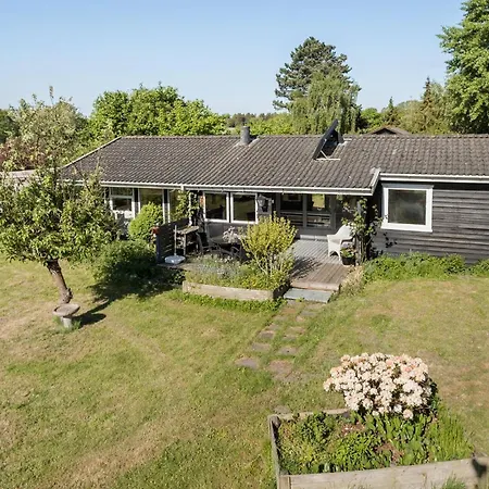 3 Bedroom Beautiful In Nykobing Sj * Nyrup